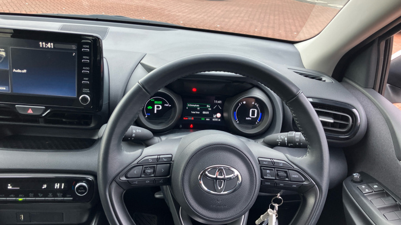 Toyota Yaris 1.5 Hybrid Design 5dr CVT Hybrid Hatchback